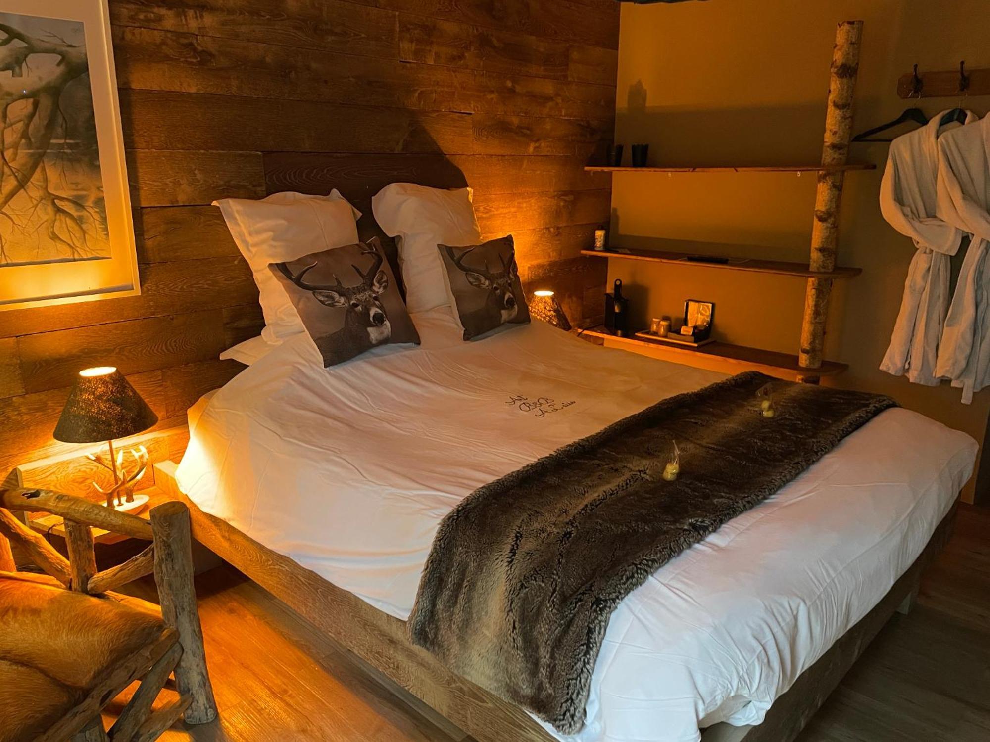 Art B&B A L'aise Durbuy Exterior foto